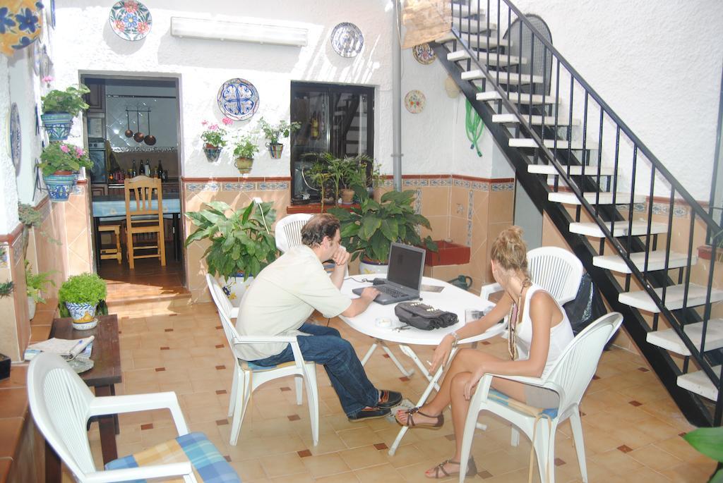 Hostal Costabella Fuengirola Exterior photo